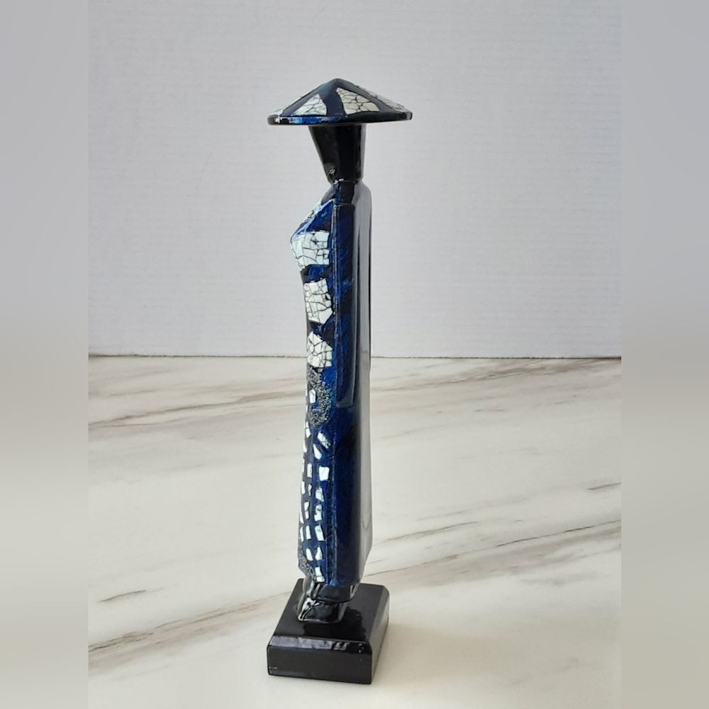 Vietnamese Ao Dai Sculptured Blue | Black Mosaic Style Lacquered Figurine 9.5" - Picture 2 of 5
